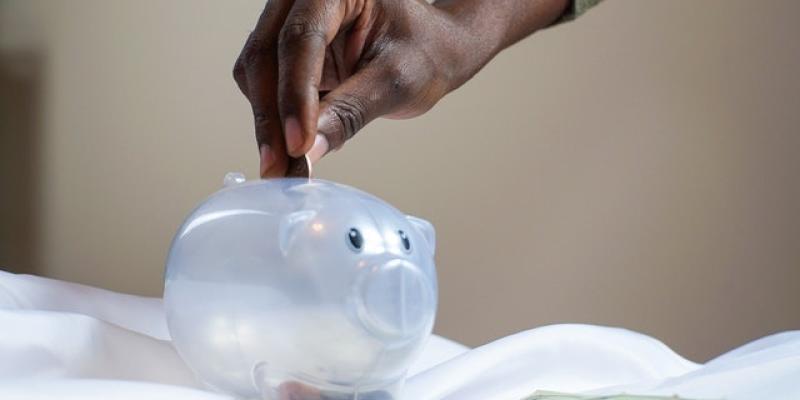 Clear piggy bank